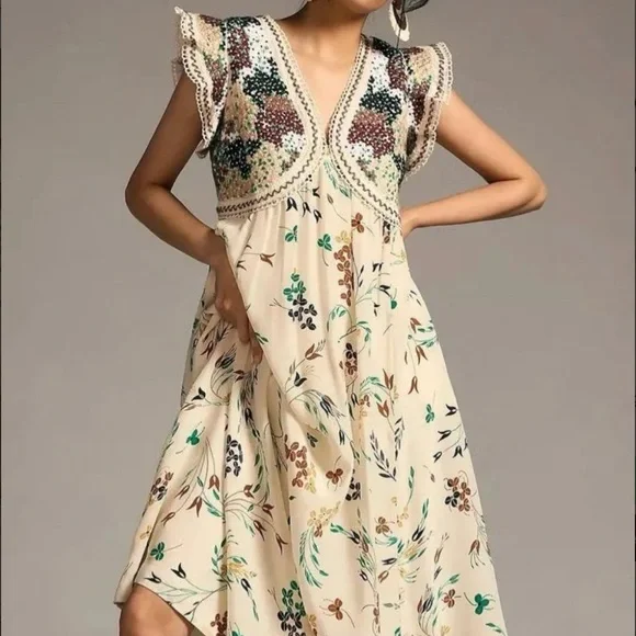 NWOT Anthropologie Printed V Neck Maxi Dress with embroidered bodice Size 12P - Picture 3 of 7